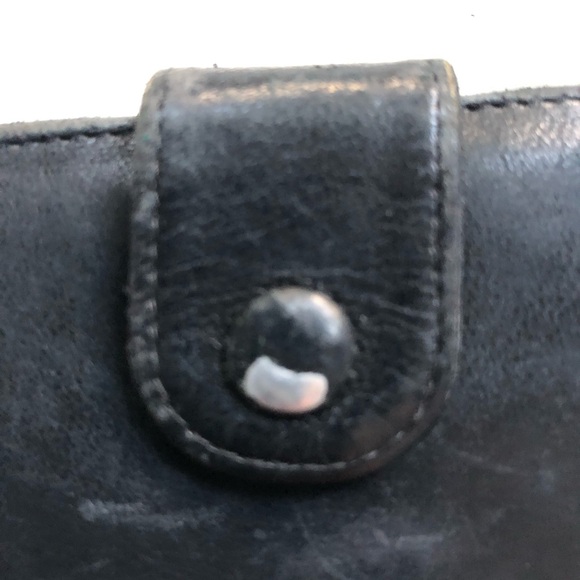 Authentic Chanel Black Leather Wallet - CLASSIC!  Super Soft Vintage EUC - Picture 14 of 15